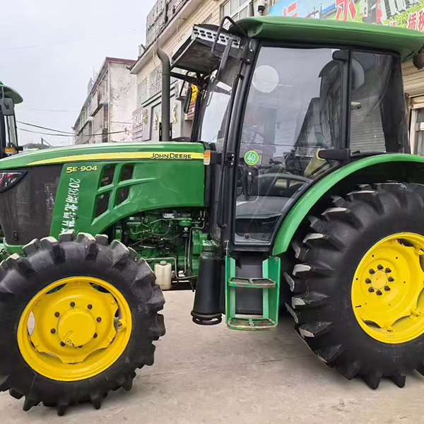 John Deere 904
