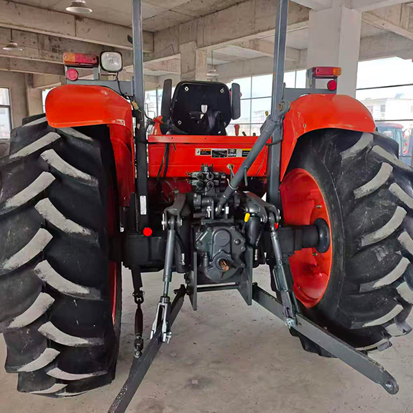 Kubota M954-K